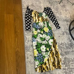 Beautiful brand new Rixo dress size (UK 6)US 2. Great condition never worn.